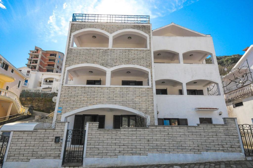 Bologna Apartments Μπούντβα Εξωτερικό φωτογραφία