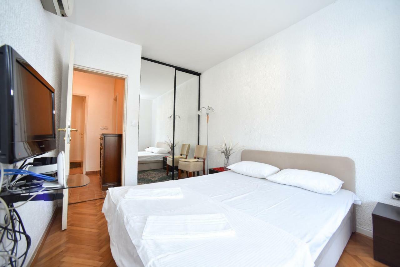 Bologna Apartments Μπούντβα Εξωτερικό φωτογραφία