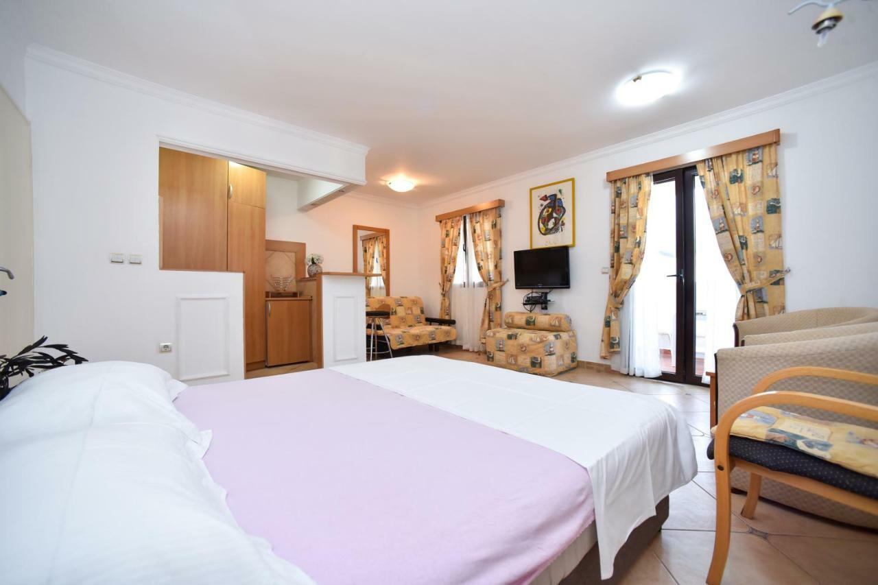 Bologna Apartments Μπούντβα Εξωτερικό φωτογραφία