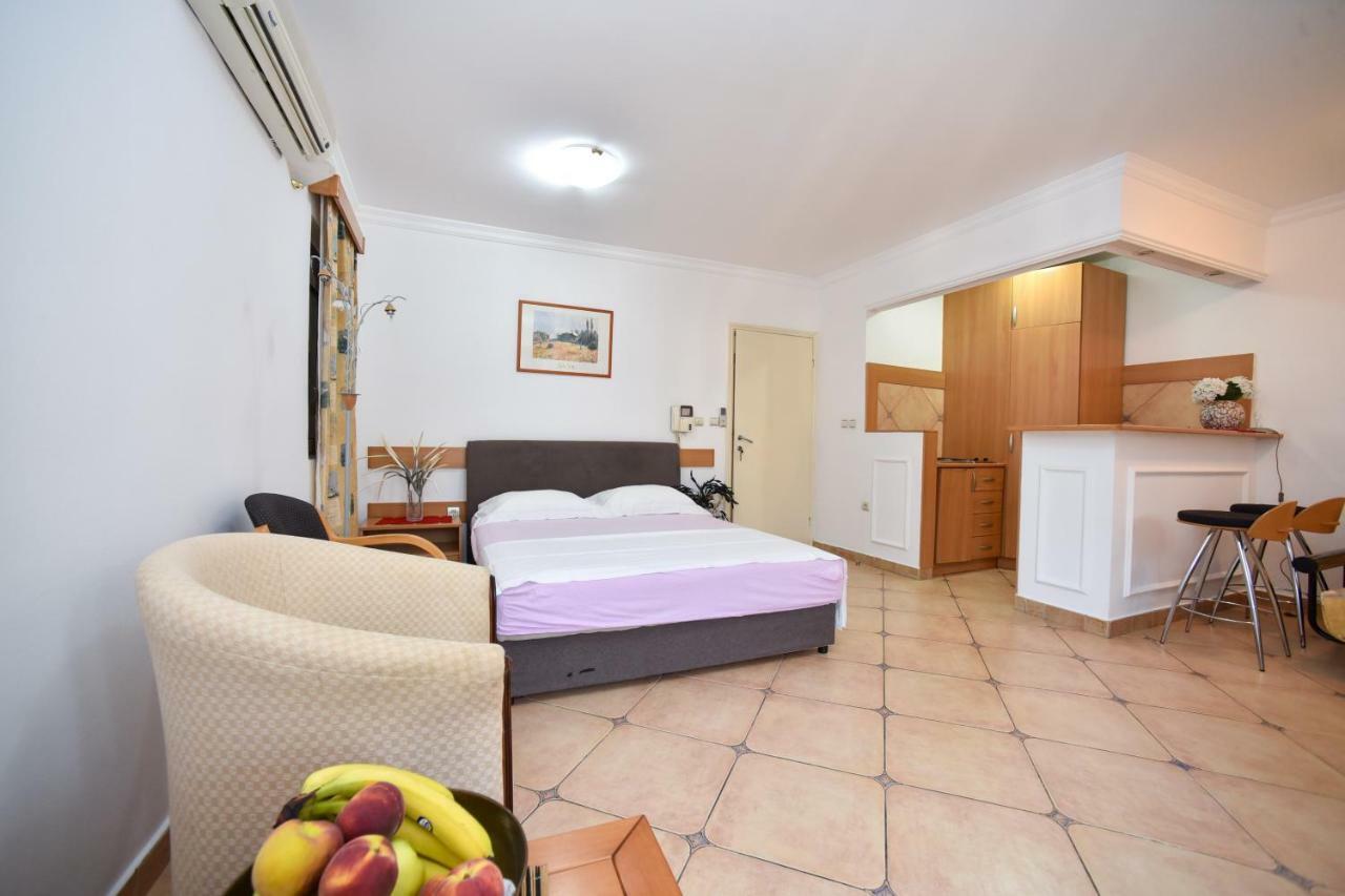 Bologna Apartments Μπούντβα Εξωτερικό φωτογραφία