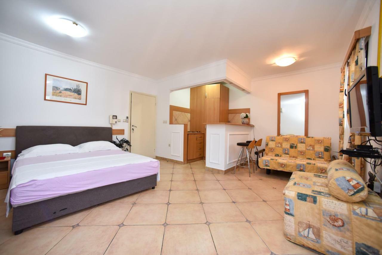 Bologna Apartments Μπούντβα Εξωτερικό φωτογραφία
