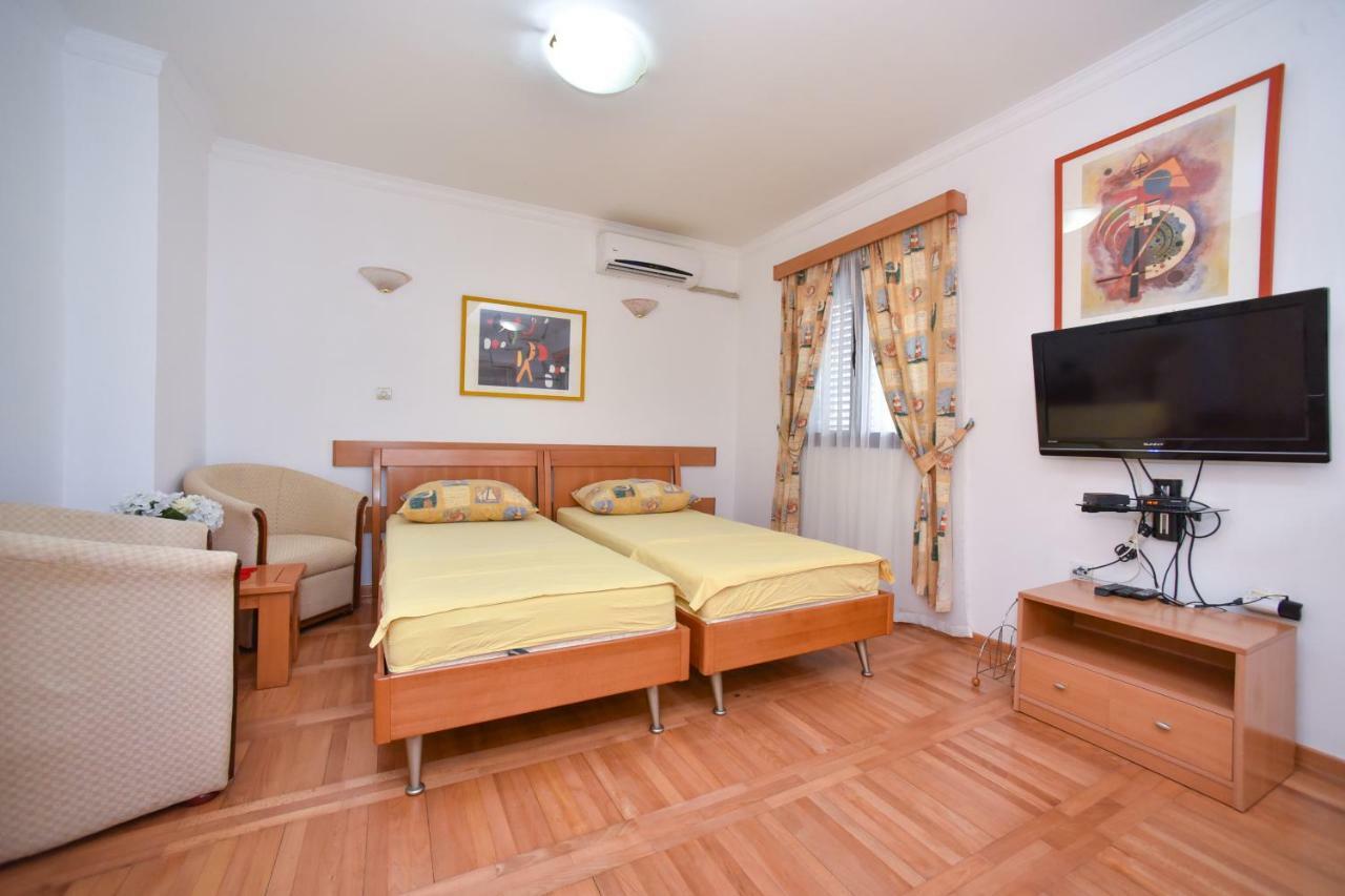 Bologna Apartments Μπούντβα Εξωτερικό φωτογραφία