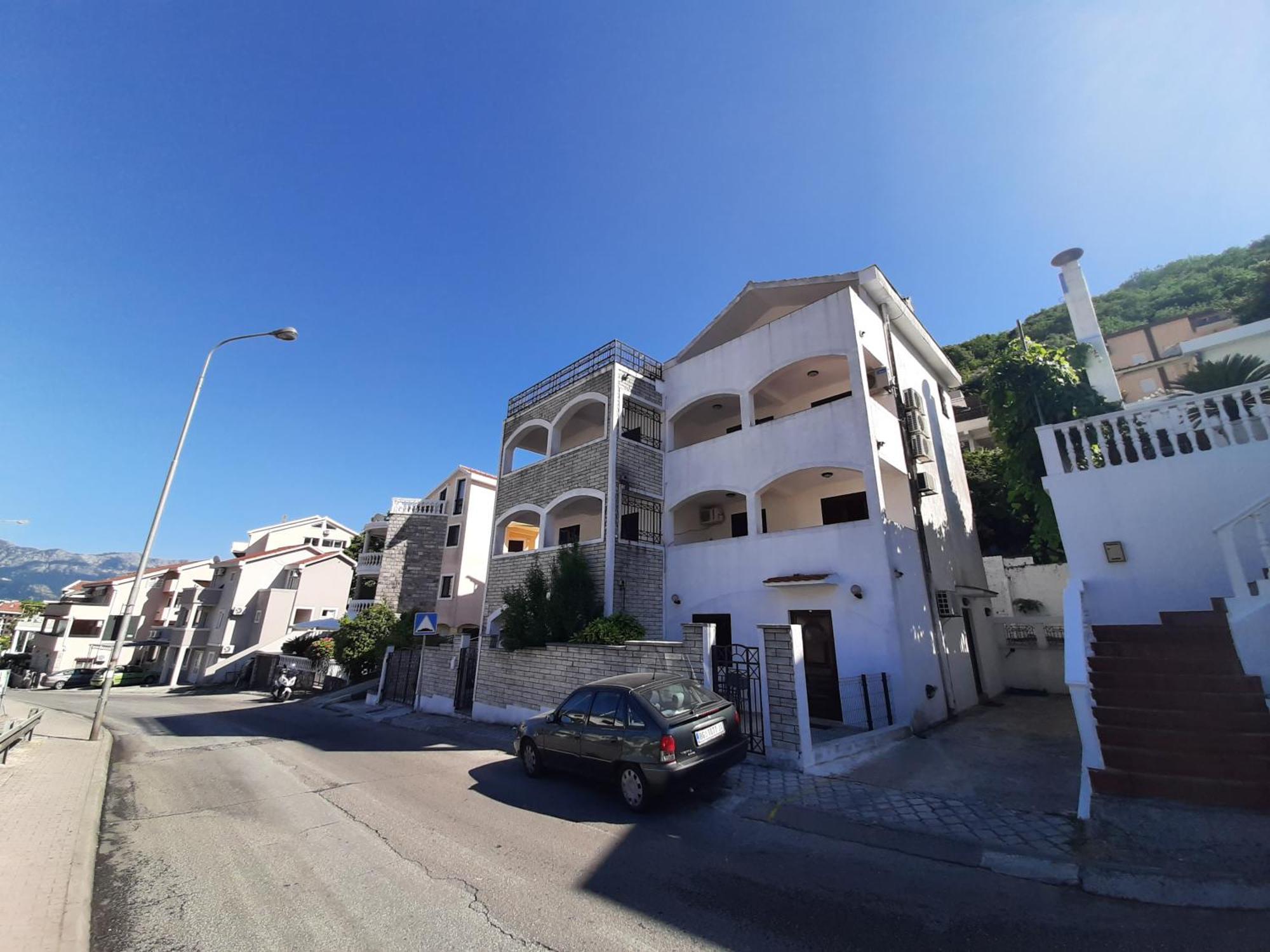 Bologna Apartments Μπούντβα Εξωτερικό φωτογραφία