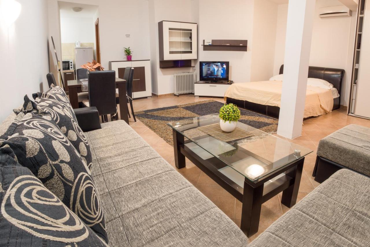 Bologna Apartments Μπούντβα Εξωτερικό φωτογραφία